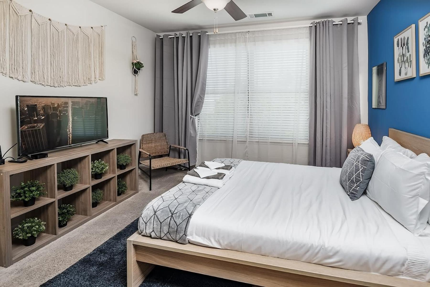 Uptown 4Th Ward Luxury Apt Year-Round Pool Σάρλοτ Εξωτερικό φωτογραφία