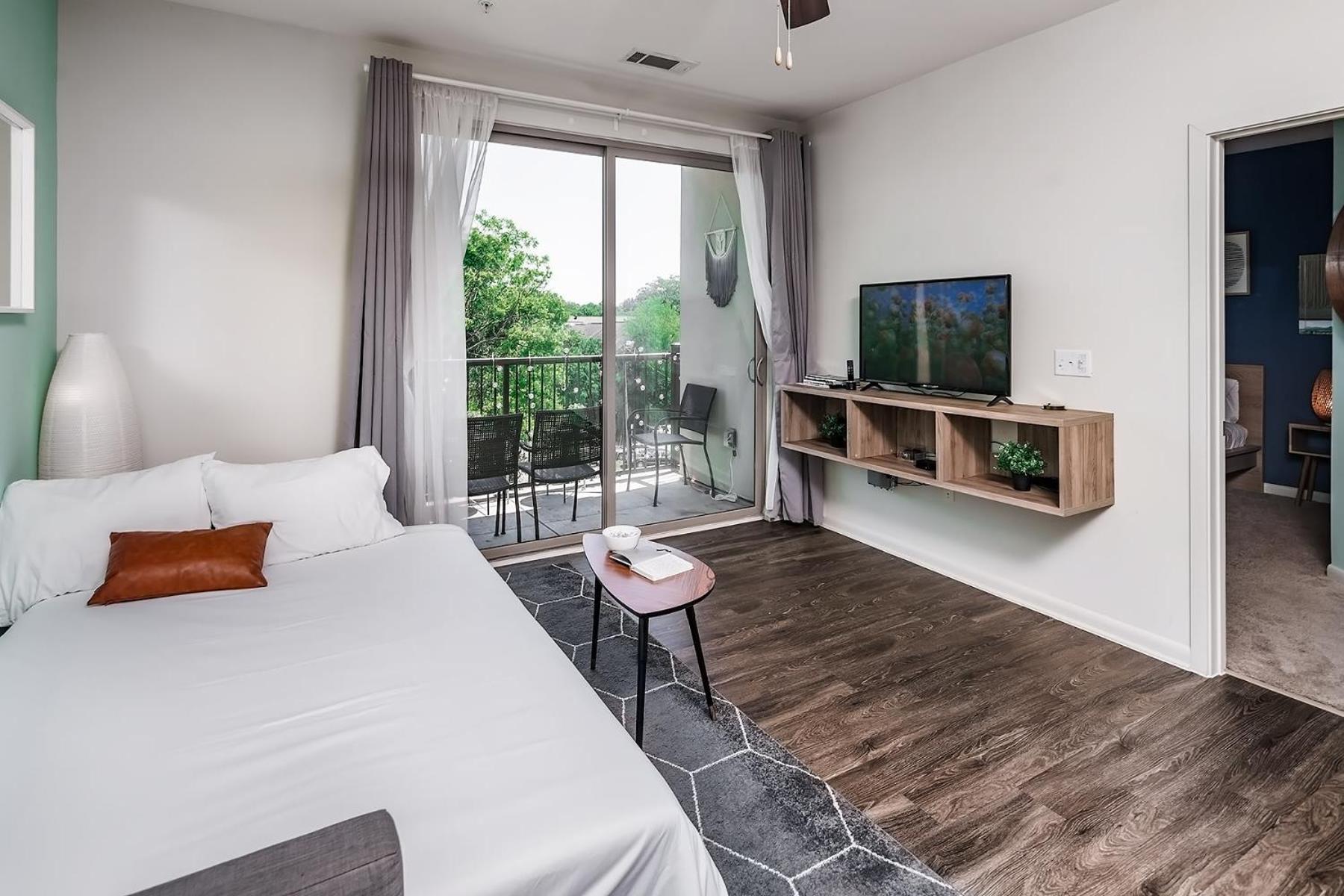 Uptown 4Th Ward Luxury Apt Year-Round Pool Σάρλοτ Εξωτερικό φωτογραφία