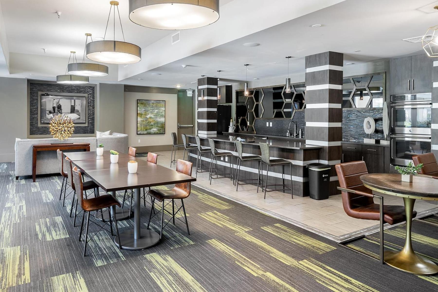 Uptown 4Th Ward Luxury Apt Year-Round Pool Σάρλοτ Εξωτερικό φωτογραφία