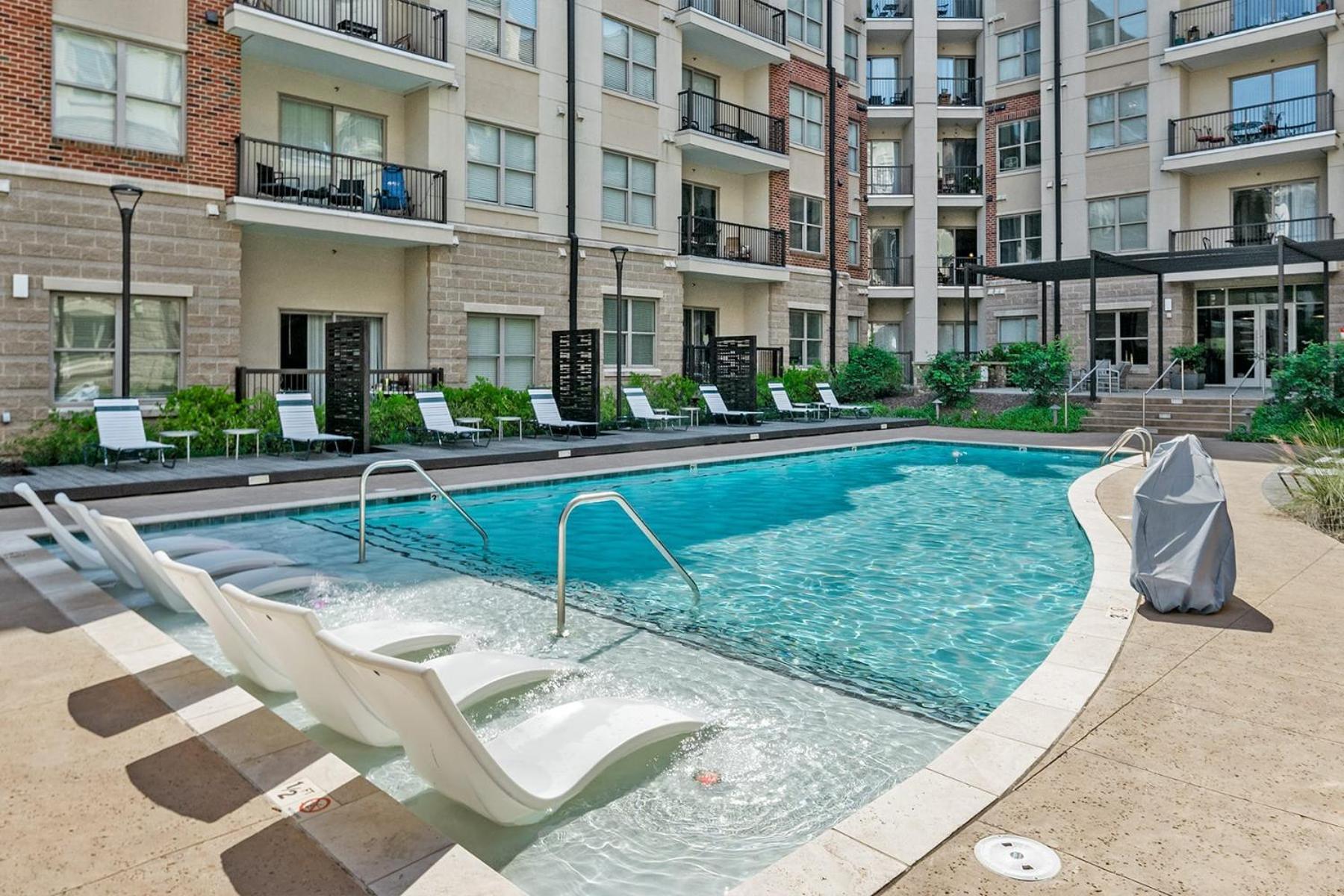 Uptown 4Th Ward Luxury Apt Year-Round Pool Σάρλοτ Εξωτερικό φωτογραφία
